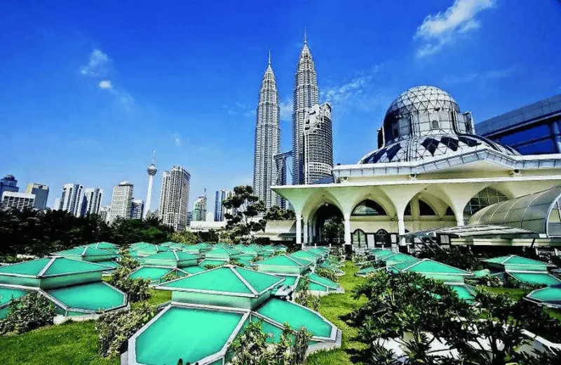 Three Culture Tour